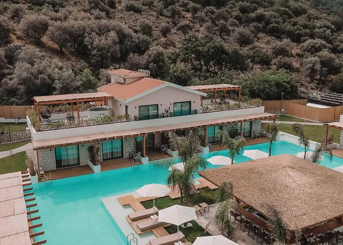 The Pearl Отель 4*