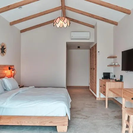 The Pearl Otel 4*
