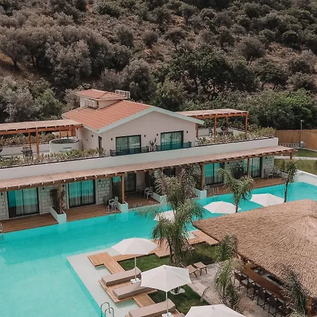 The Pearl Ξενοδοχείο 4*