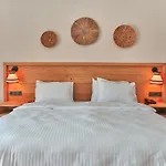Hotell The Pearl 4*