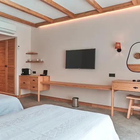 The Pearl Hotel 4*