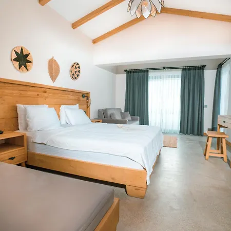 Szálloda The Pearl 4*