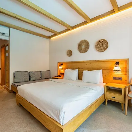 The Pearl Hotel 4*