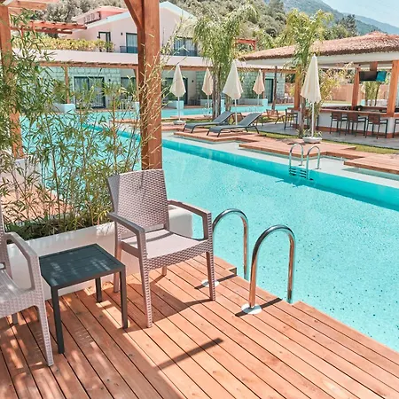 The Pearl Hotel 4*