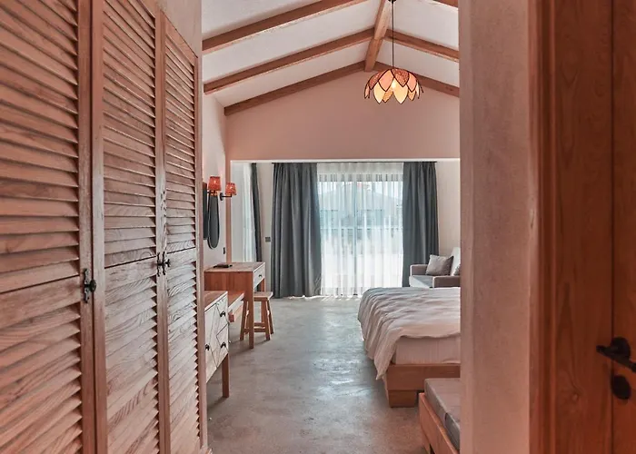 The Pearl Hotel