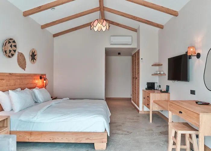 The Pearl Hotel 4*