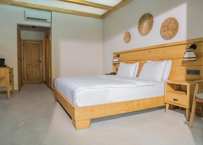 Hotel The Pearl 4*