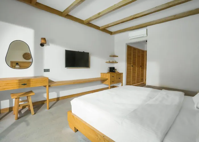 The Pearl Hotel