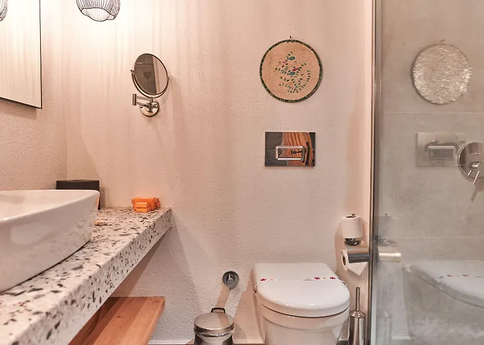 Hotel The Pearl 4*