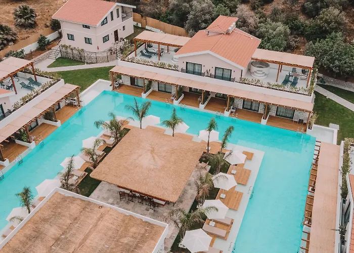 The Pearl Hotel 4*